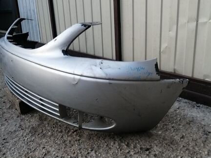 Бампер передний Chrysler Town&country