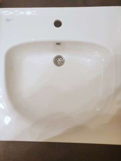 Раковина ideal standard 60*60 сантиметров (новая)