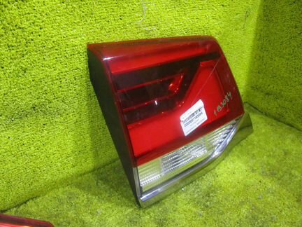 Фонарь левый внутренний Toyota Land Cruiser 200 (1