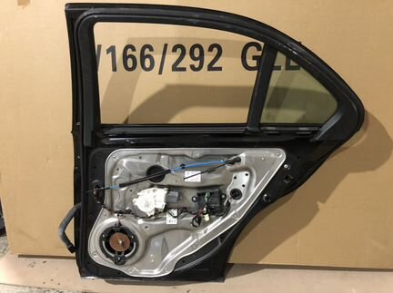 Задняя правая дверь Мерседес Ц204 C204