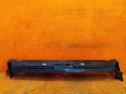 Дефлектор радиатора нижний Toyota Rav4 4 CA40