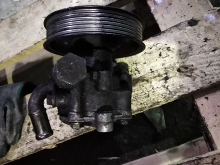 Гур, насос гидроусилителя 038145255B VW Sharan