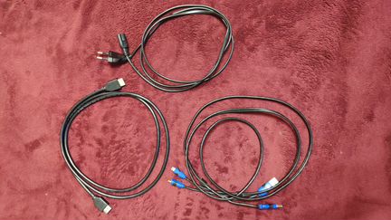 Sony PlayStation 4 500gb +2 геймпада +игры