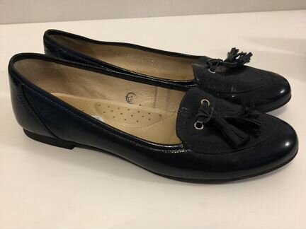 Школьные туфли